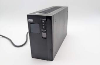パソコンやルーターを落雷やサージから守り、電力を安定供給!自宅や小規模オフィスで活躍! オムロン ソーシアルソリューションズ 無停電電源装置 BW55T本体